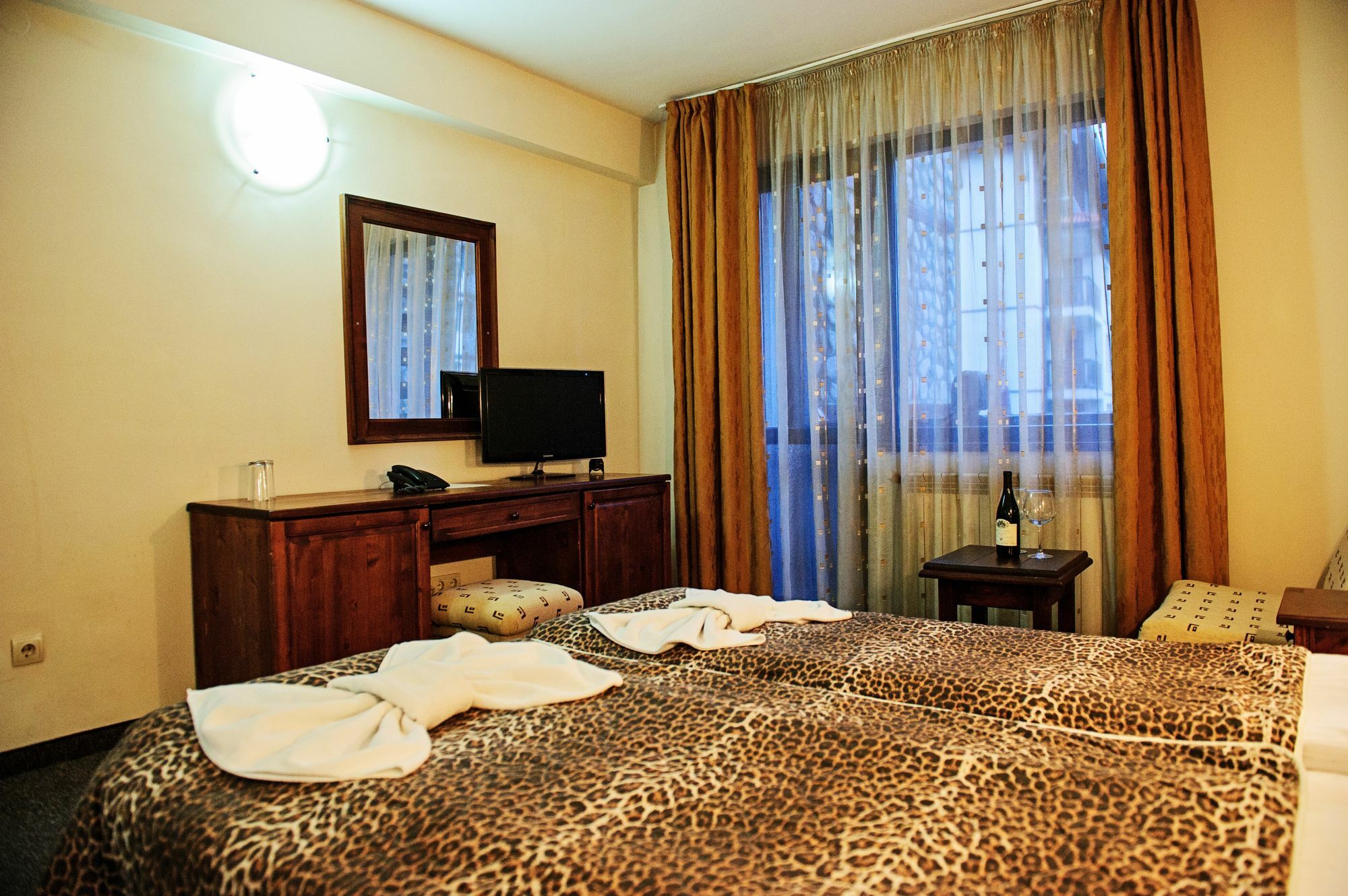 Hotel Dumanov Банско Экстерьер фото